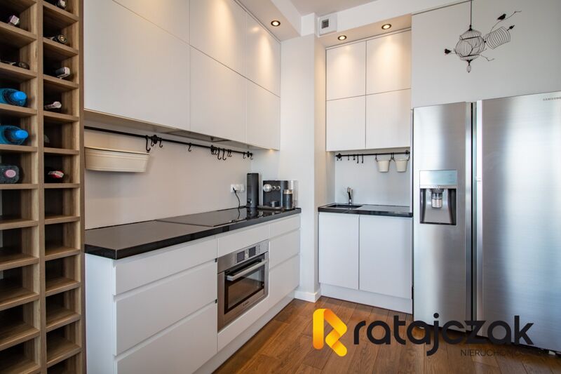 Apartament z widokiem na centrum Warszawy - Warszawa