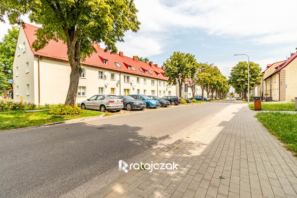 Mieszkanie na sprzedaż w Rumia, Kombatantów   - 42.78 m2