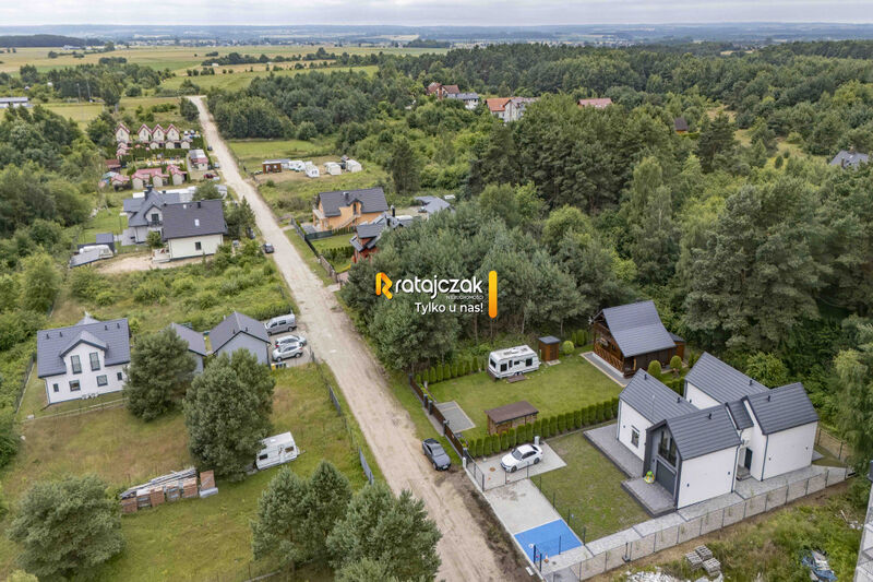 Działka nad morzem z 2 budynkami|Las|4 lokale - Chłapowo