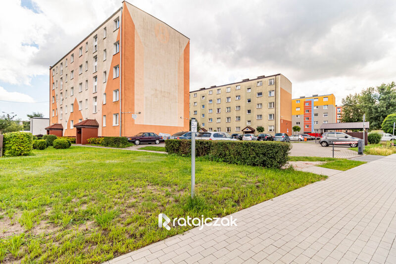 2 pokoje  piwnica  pełna własność - Wejherowo