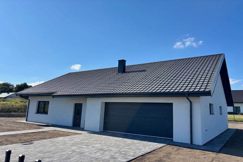 Nowoczesny dom z dużą działką blisko Gdańska - Kaczki