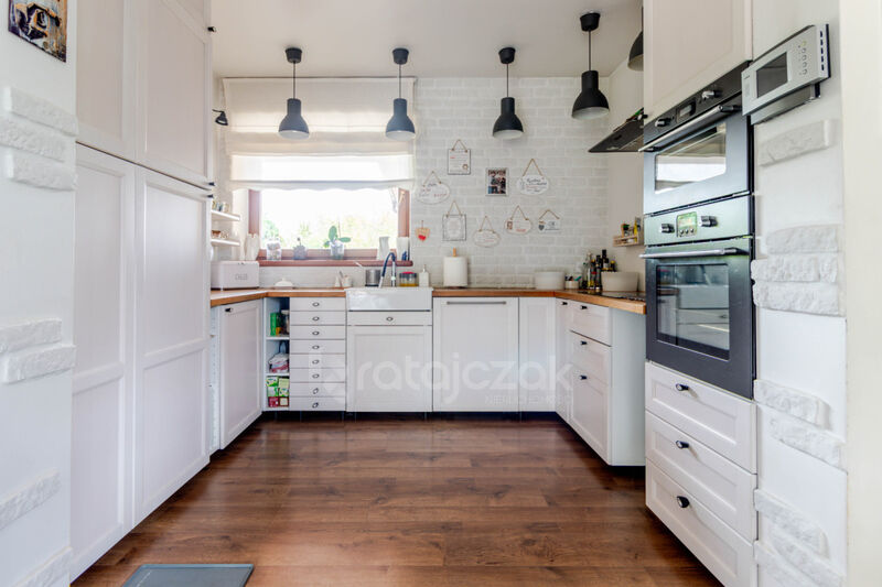 Willa z pięknym ogrodem zimowym | garaż - Kąpino