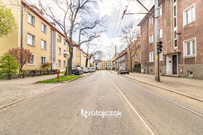 3 poje na 1 piętrze w zadbanej Kamienicy. - Gdańsk