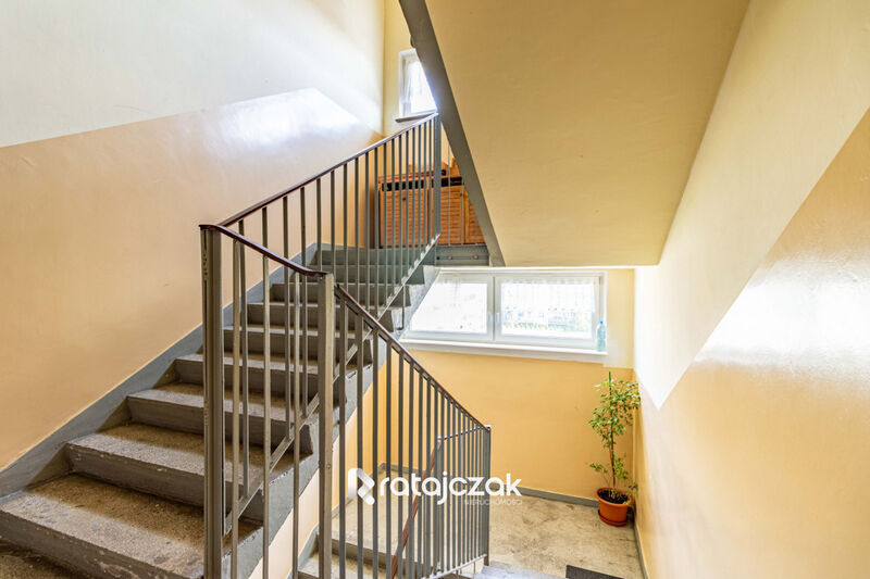 Necla  2 POK  Spół-wł  SKM  balkon  piwnica szkoły - Wejherowo