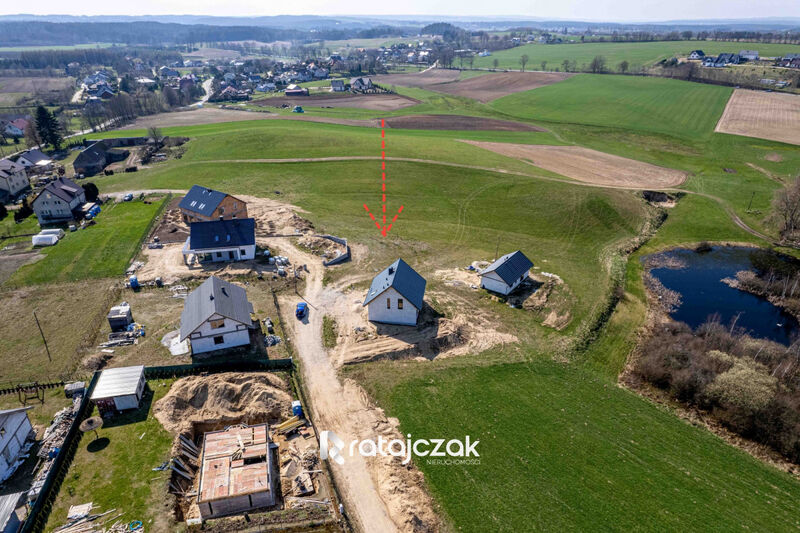 Narożna działka budowlana | 1001 m2 | Od południa - Sopieszyno