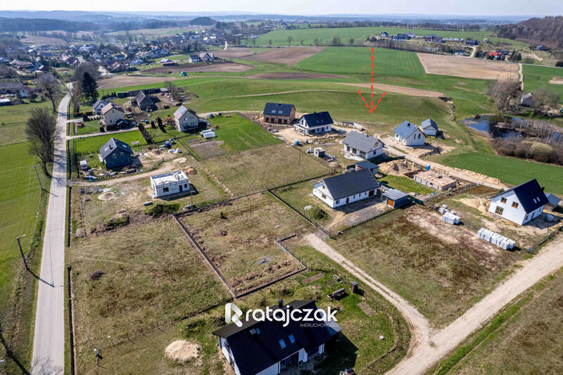 Narożna działka budowlana | 1001 m2 | Od południa - Sopieszyno