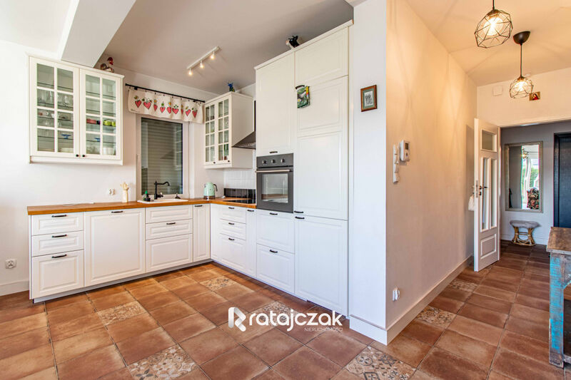 Bliźniak w spokojnej okolicy z działką 357 m2 - Bolszewo