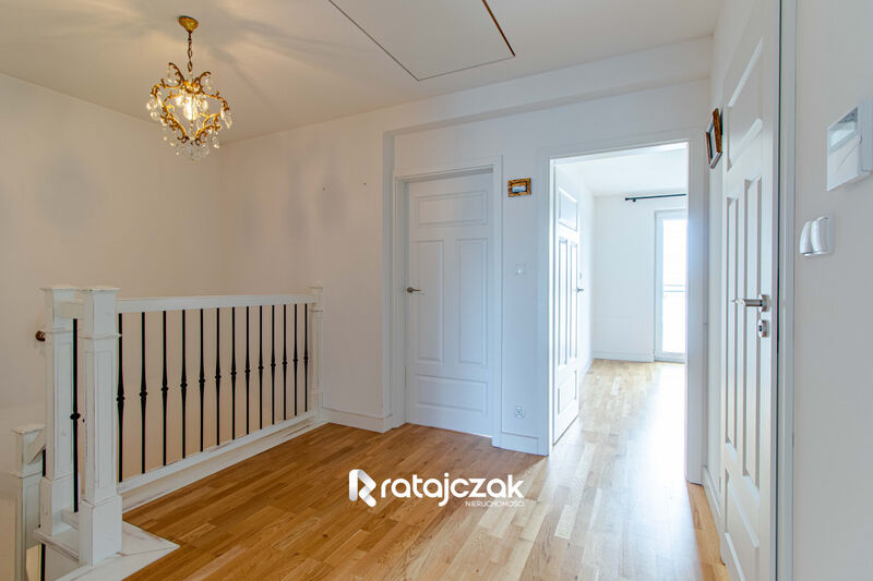 Bliźniak w spokojnej okolicy z działką 357 m2 - Bolszewo
