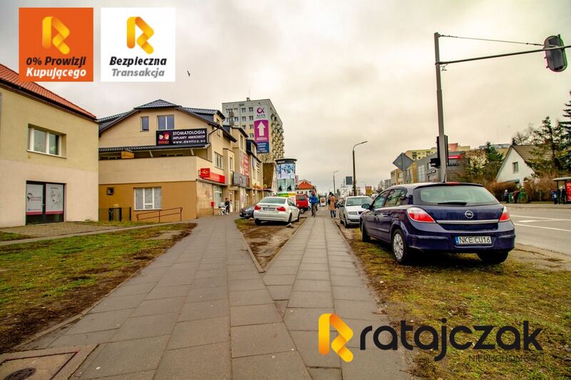 Lokal przy przystanku SKM. - Gdańsk
